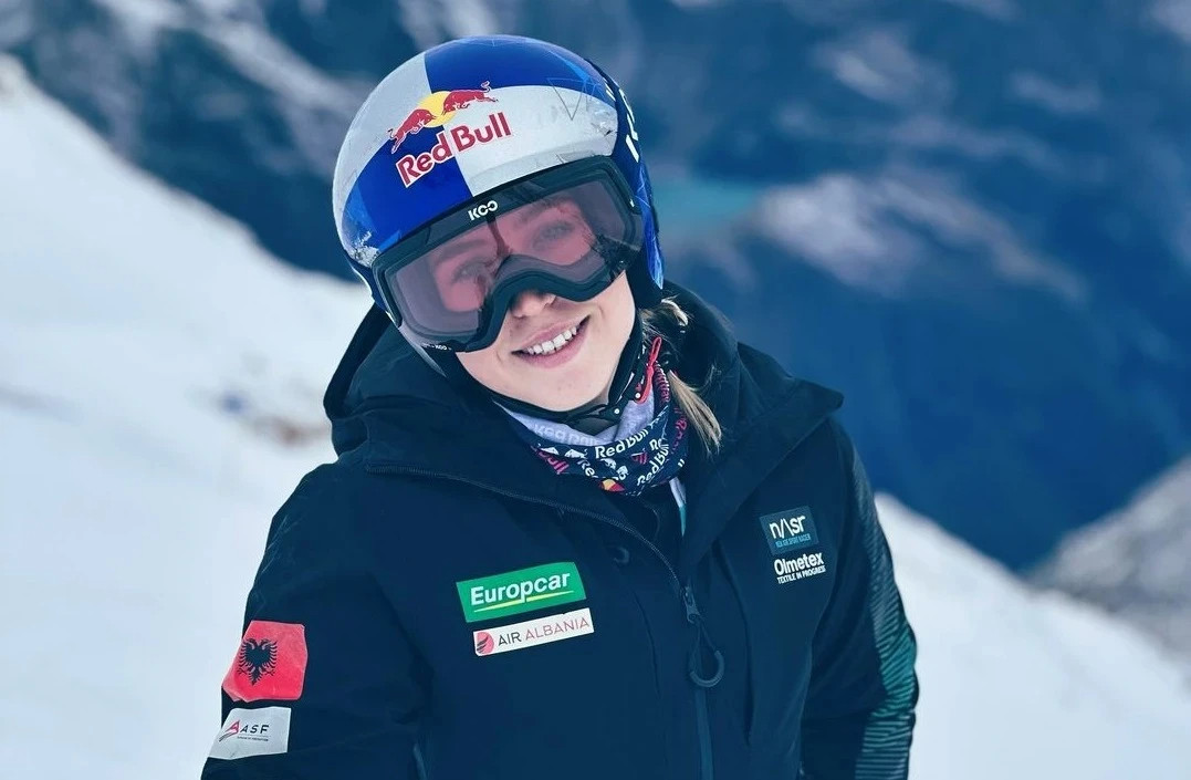 Лара Кольтури