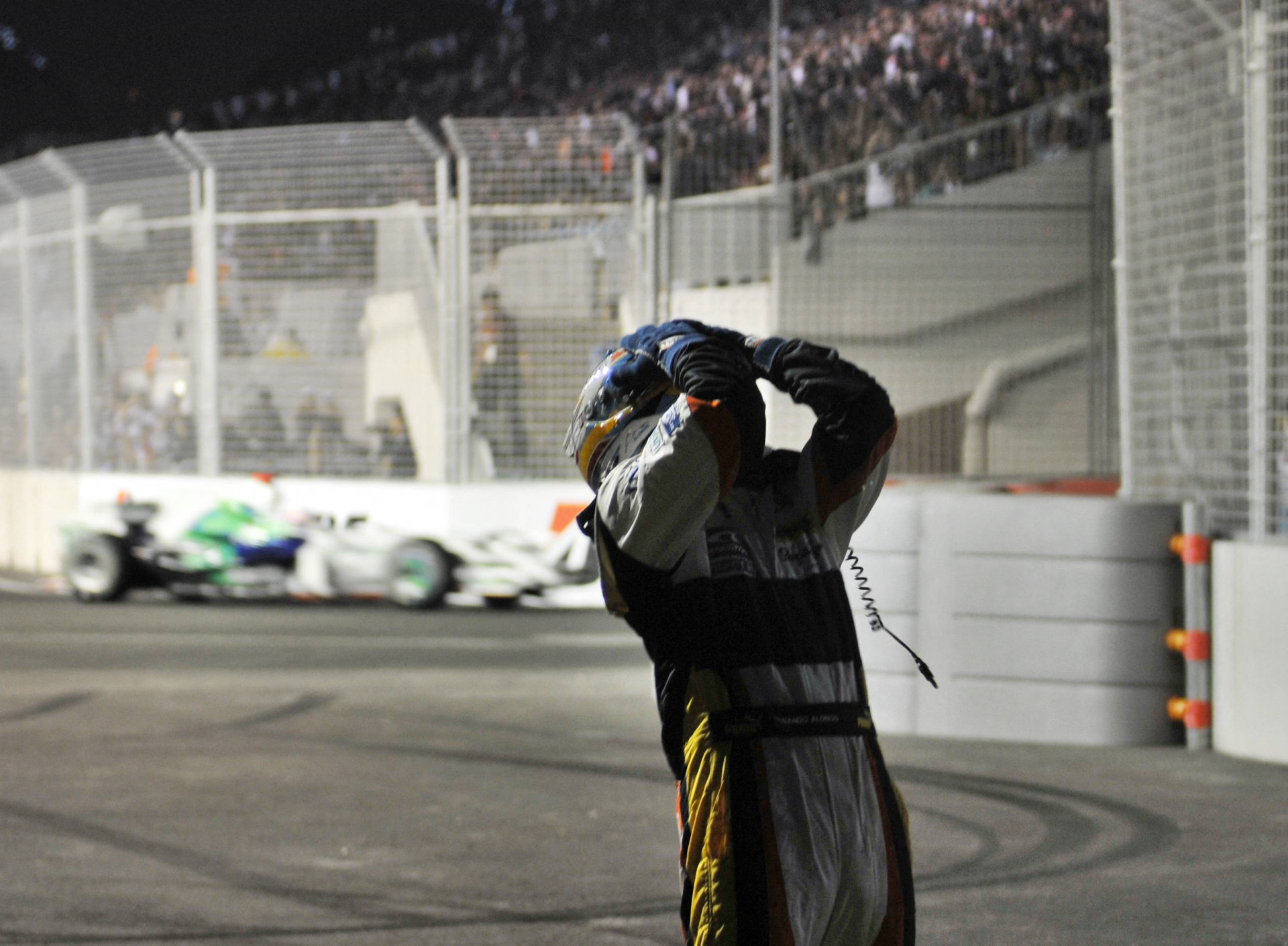 Отчаяние Фернандо Алонсо в квалификации к Гран-при Сингапура 2008