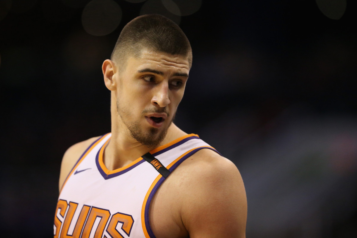 Олексій Лень у джерсі Фінікс Санз