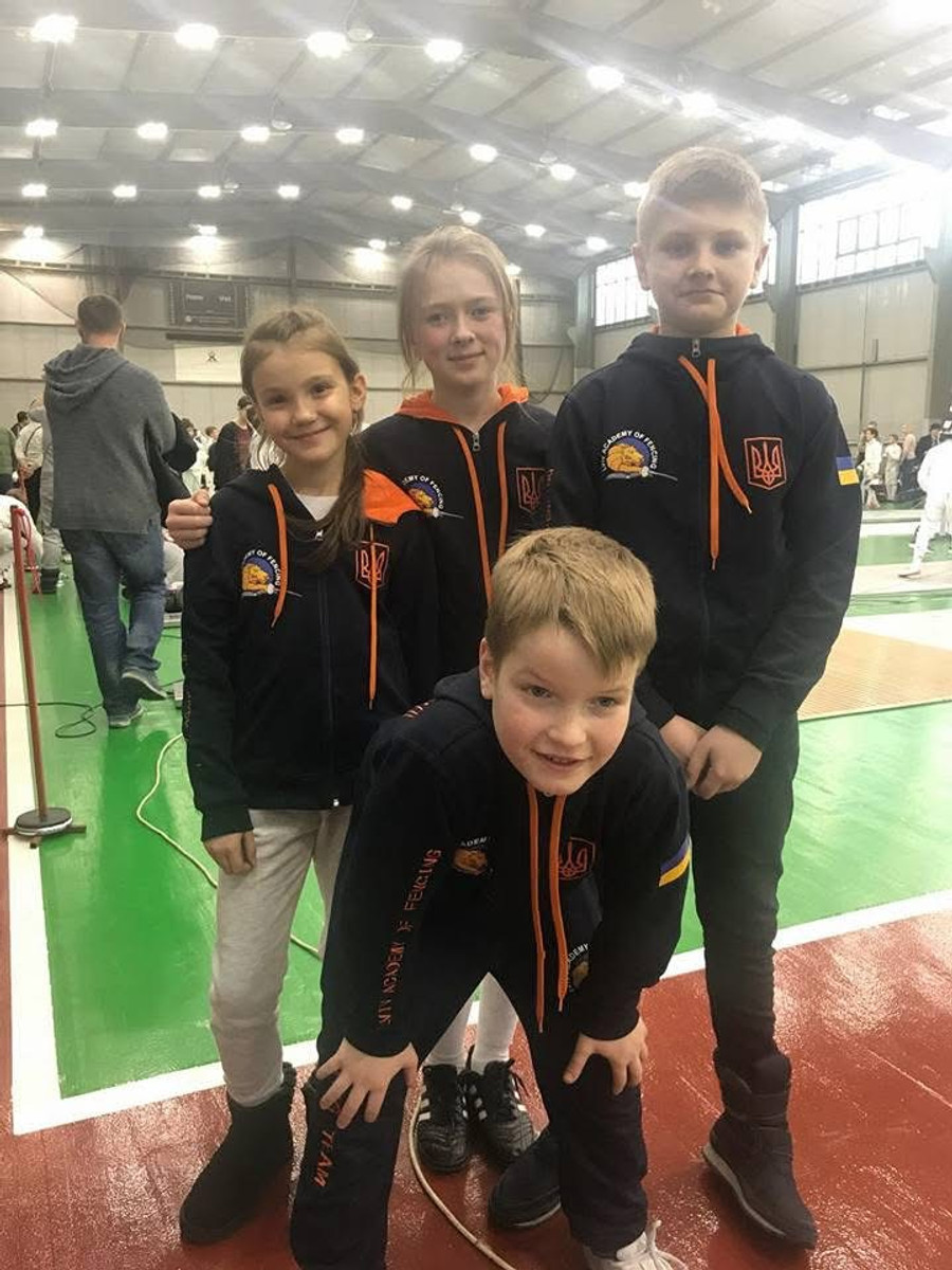 Анна з друзями під час змагань