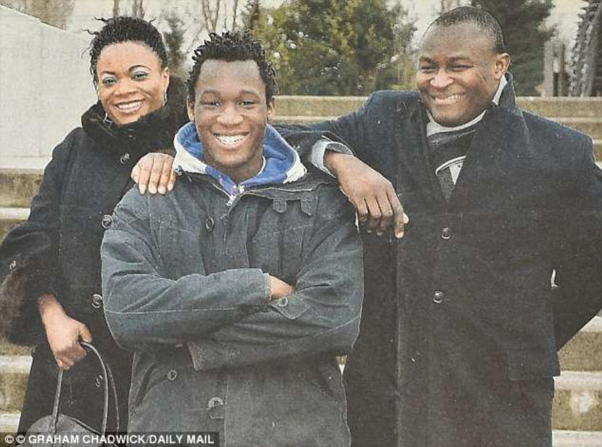 Ромелу з батьками, dailymail.co.uk