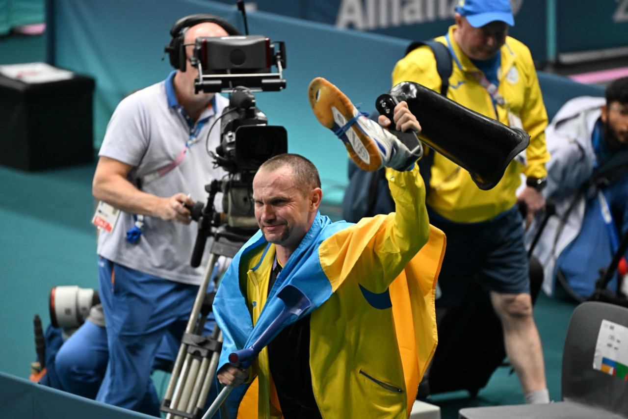 Віктор Дідух після перемоги у фіналі Паралімпіади-2024