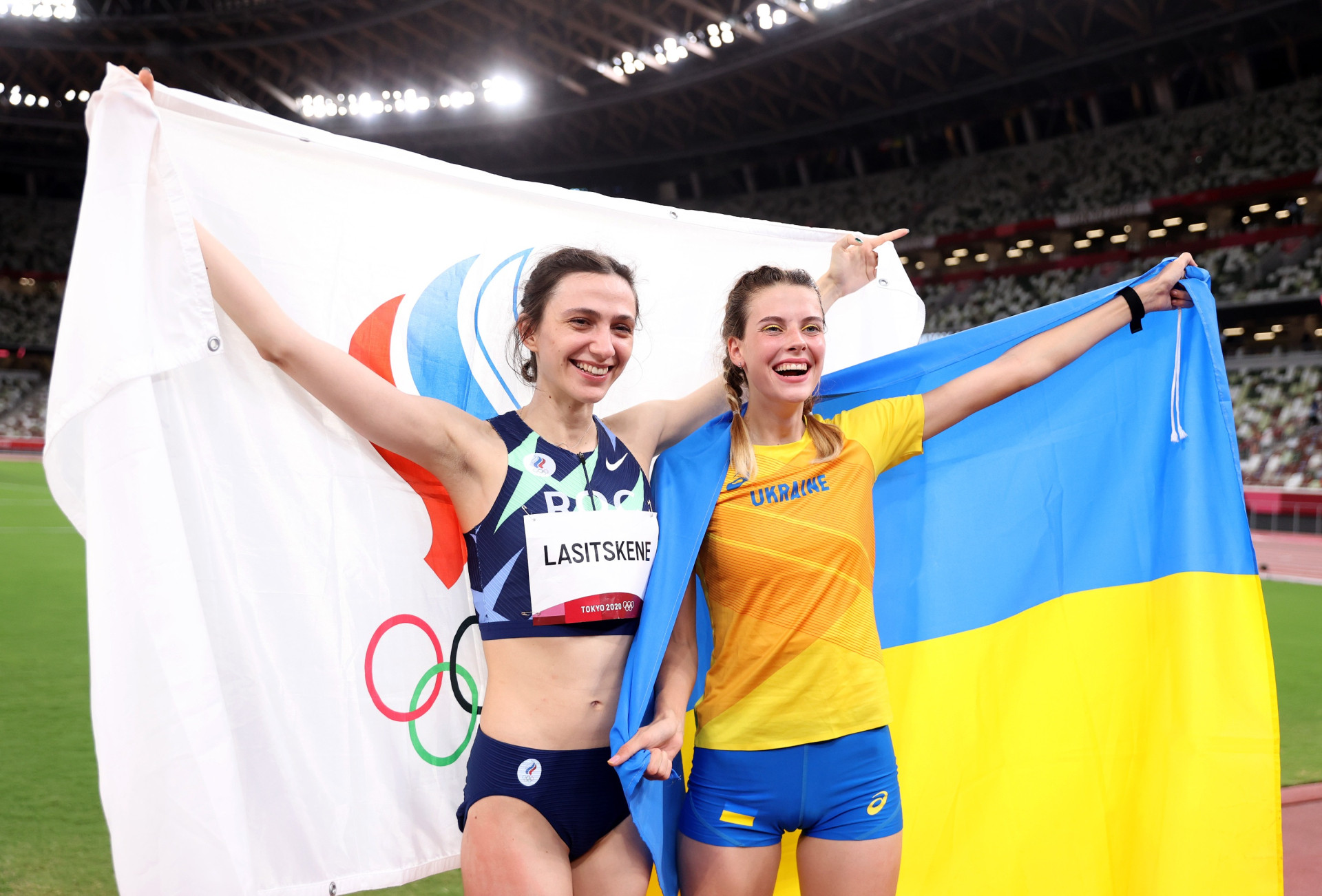 Yaroslav Maguchikh and Maria Lasitskene on Oi in Tokyo, 2021