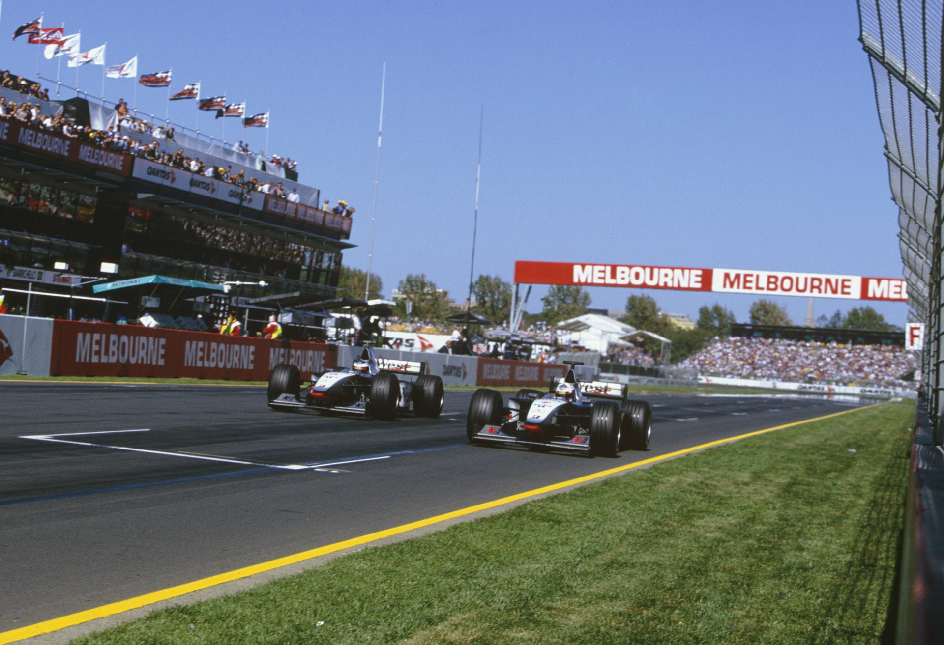 Міка Хаккінен і Девід Култхард на Гран-прі Австралії 1998 року