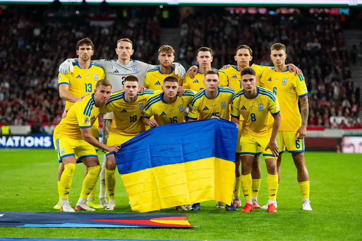 Футболисты сборной Украины