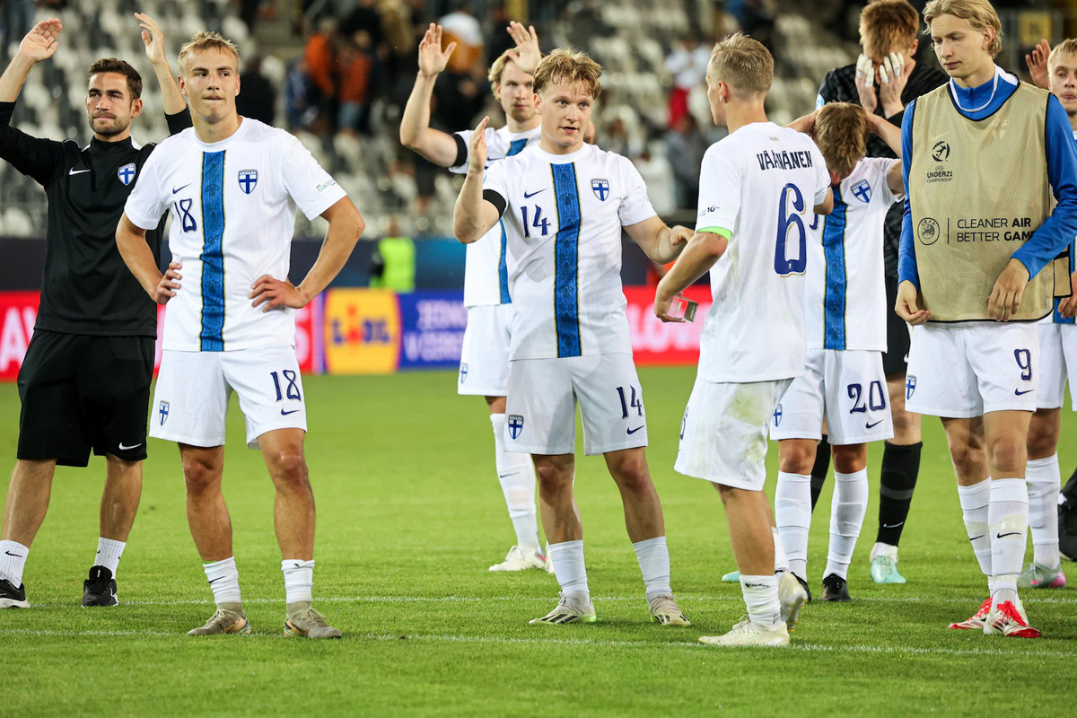 Сборная Финляндии по футболу