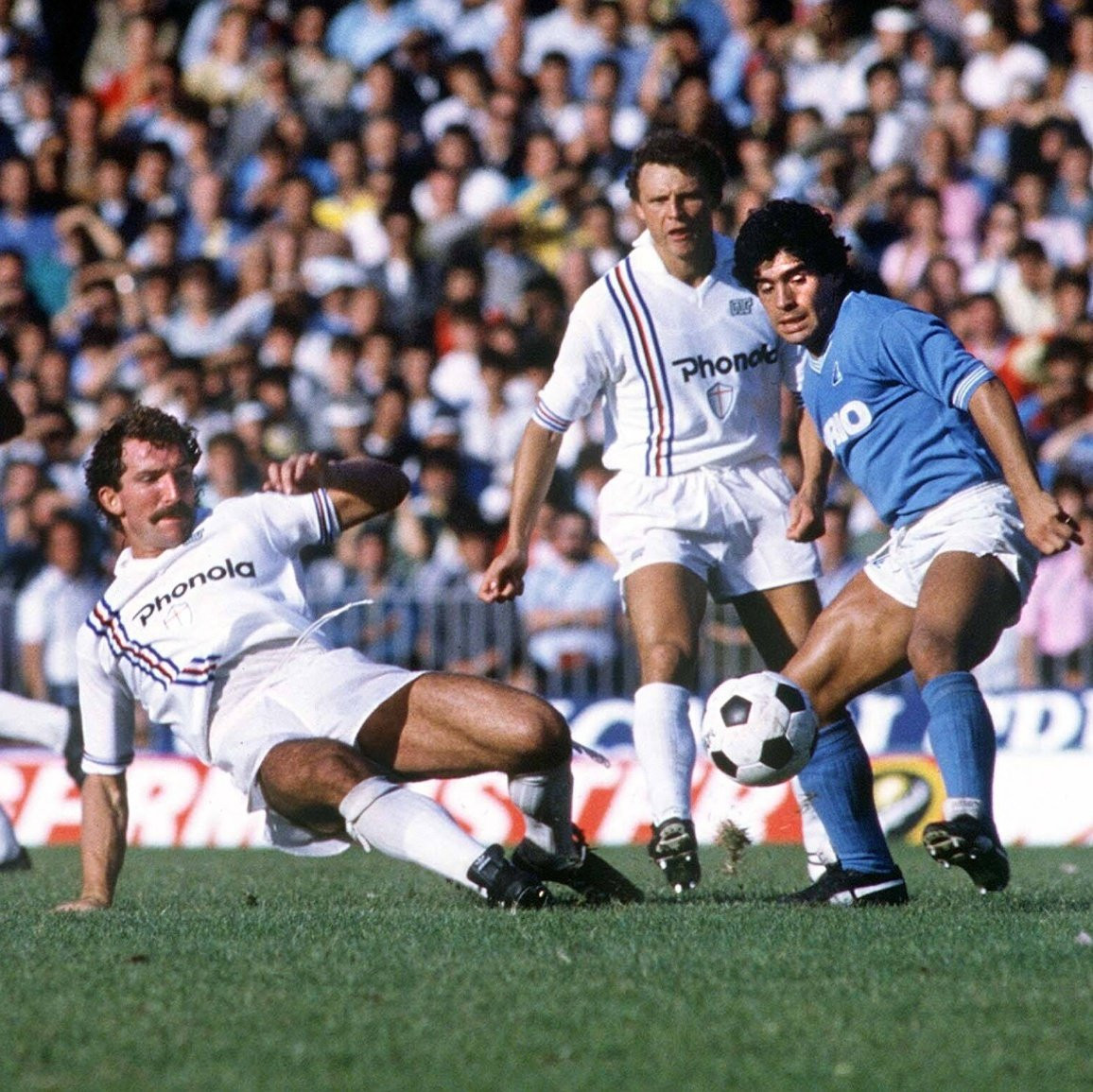 Зліва – направо: Грем Сунесс, П'єтро Верховод і Дієго Марадона