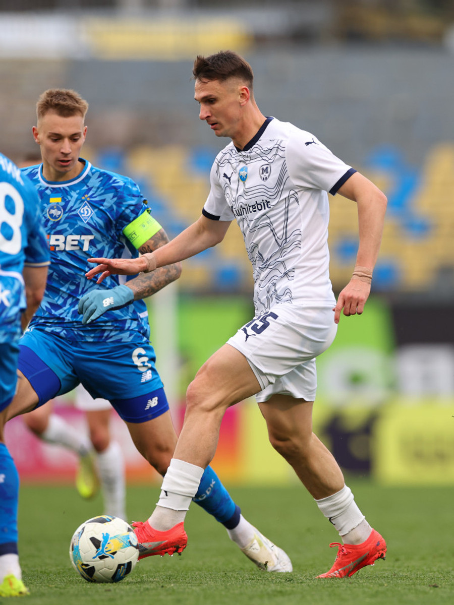 Денис Антюх проти Володимира Бражка