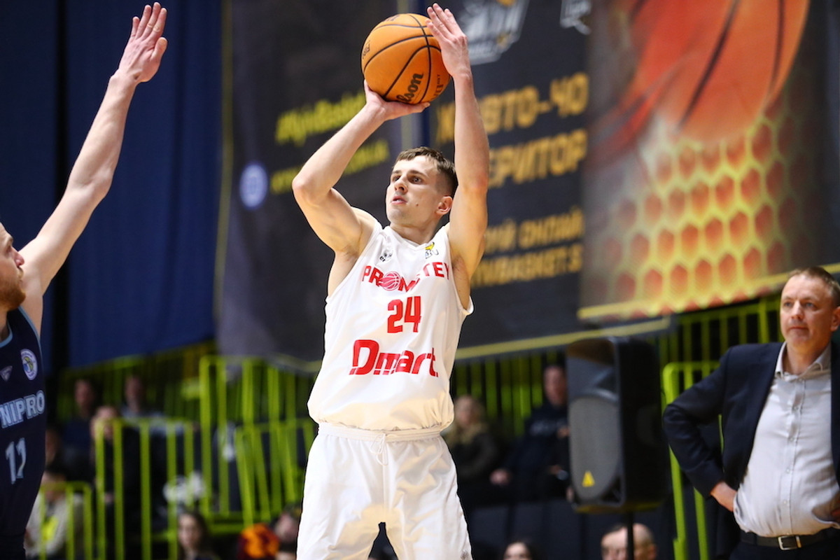 Дмитро Головчик