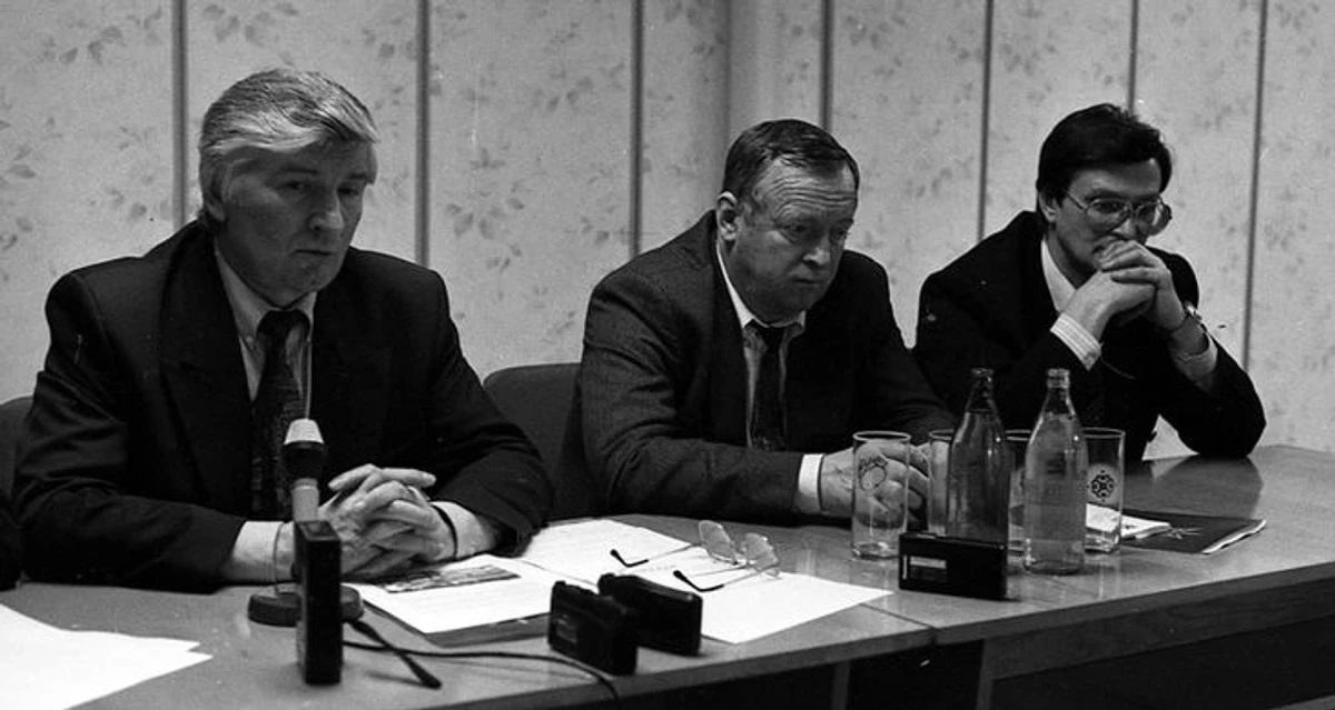Руководство Федерации футбола Украины: Виктор Банников, Евгений Котельников и Анатолий Биденко.