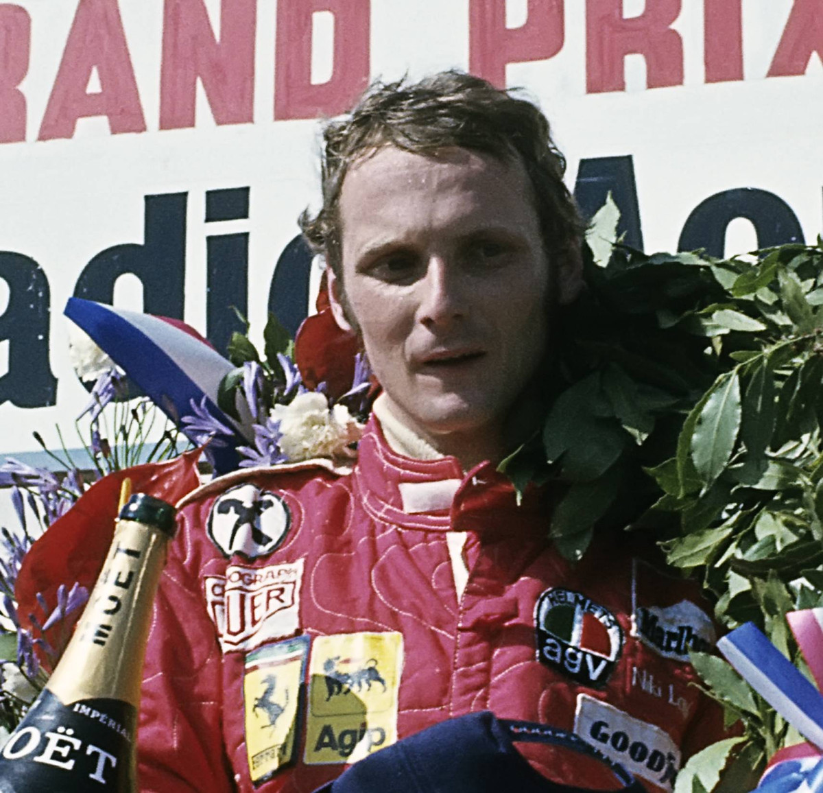 Ники Лауда на подиуме Гран-при Франции 1975