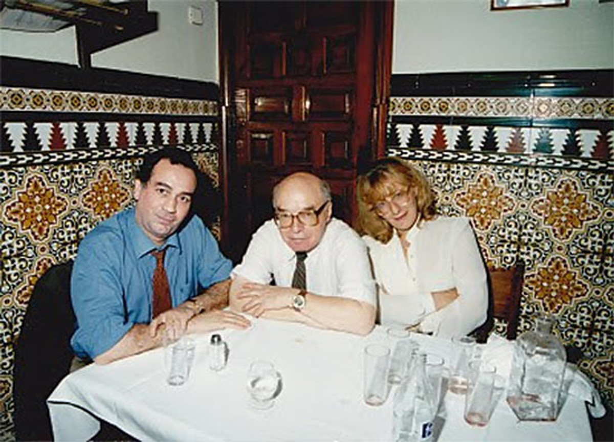 Давид Бронштейн (в центре) и Татьяна Болеславская